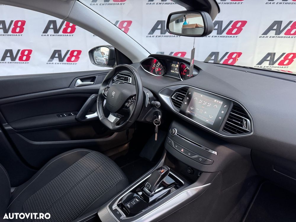 Peugeot 308 BlueHDi 130 EAT8 Stop & Start Active Business-Paket - 22