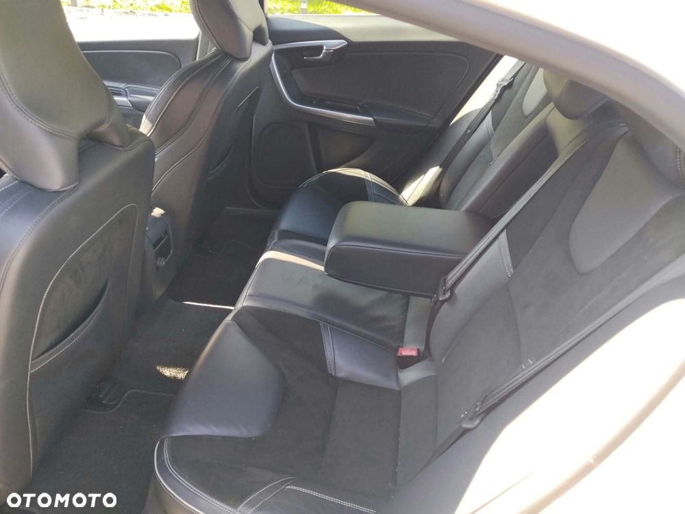 Volvo S60 - 11