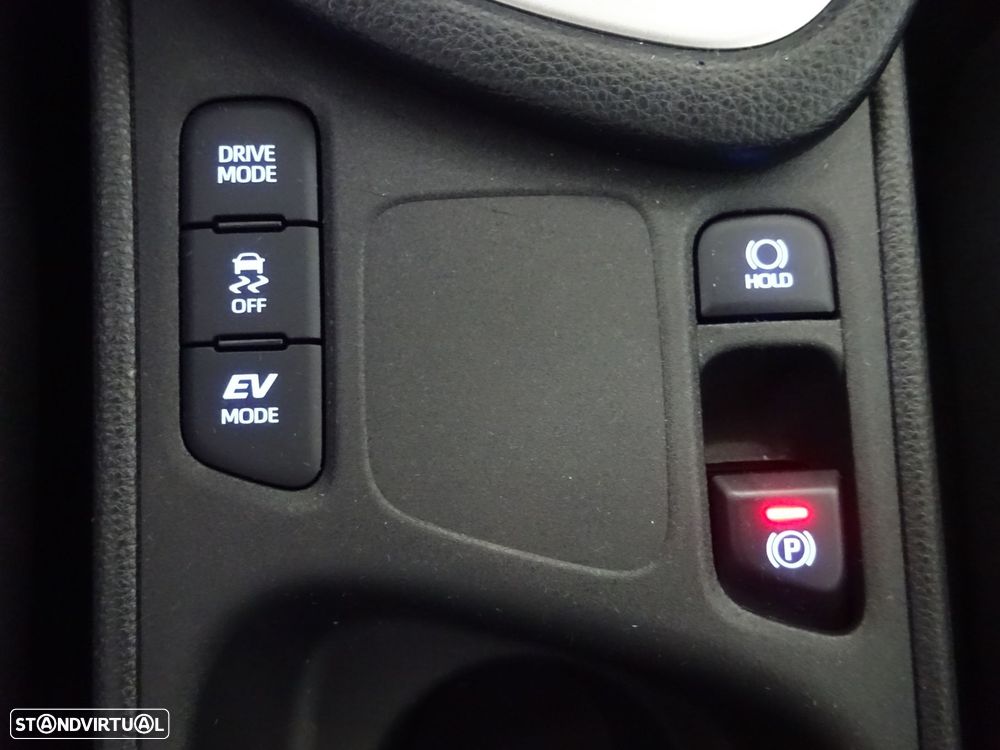 Toyota Yaris 1.5 HDF Comfort Plus - 26