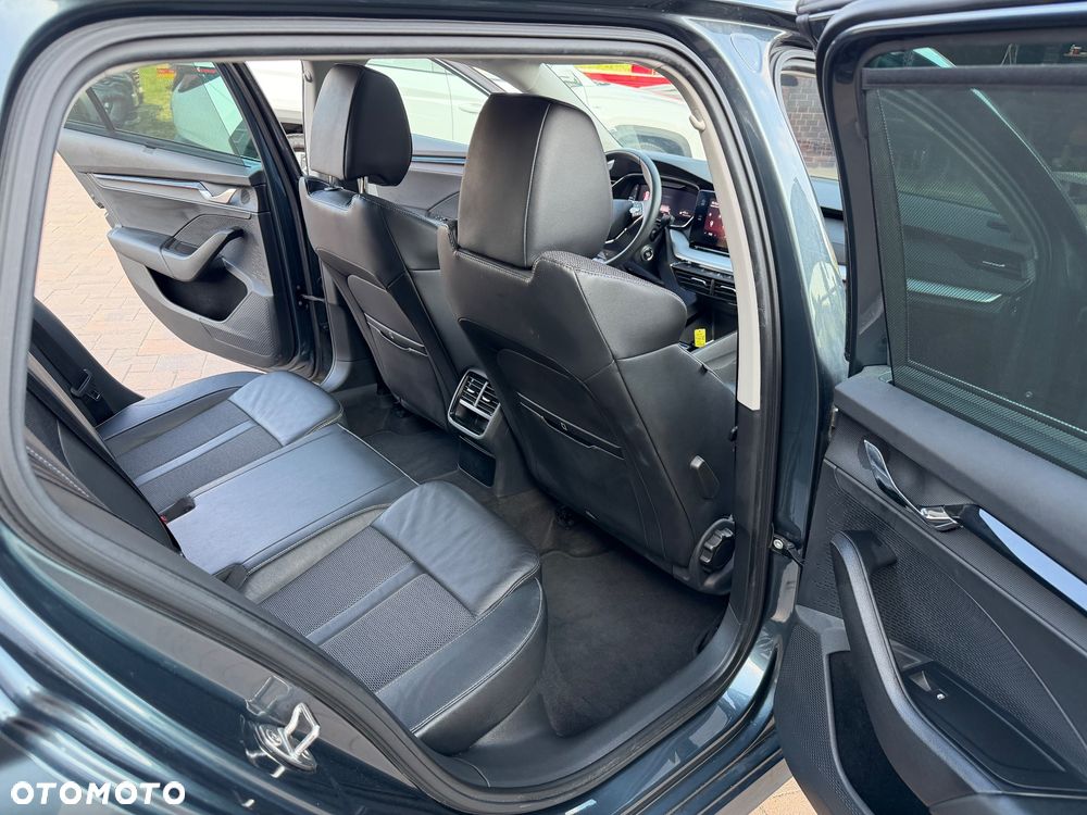 Skoda Octavia 2.0 TDI Sportline DSG - 30