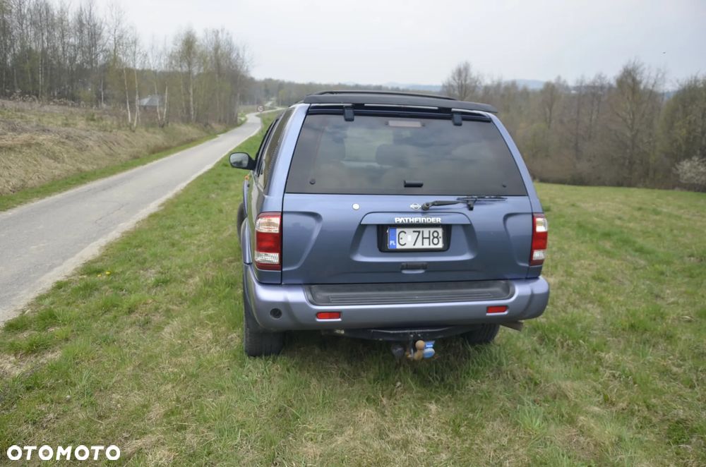 Nissan Pathfinder - 16