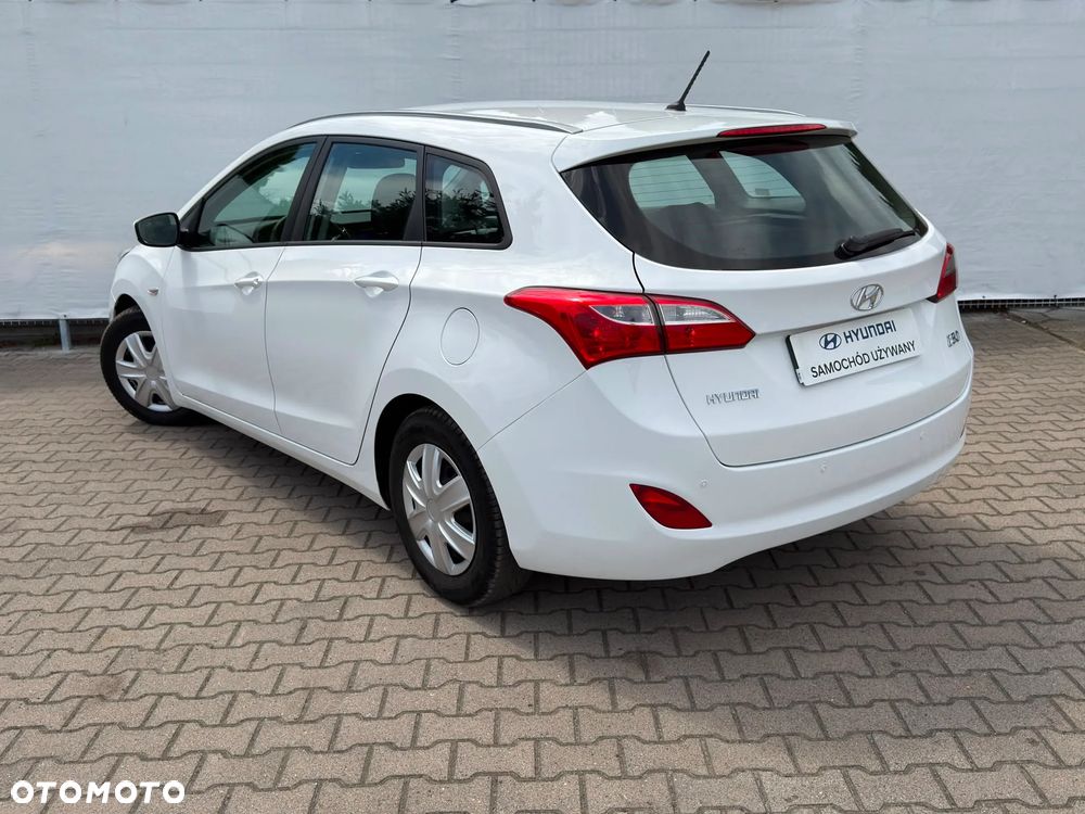 Hyundai i30 1.4 Classic + - 3