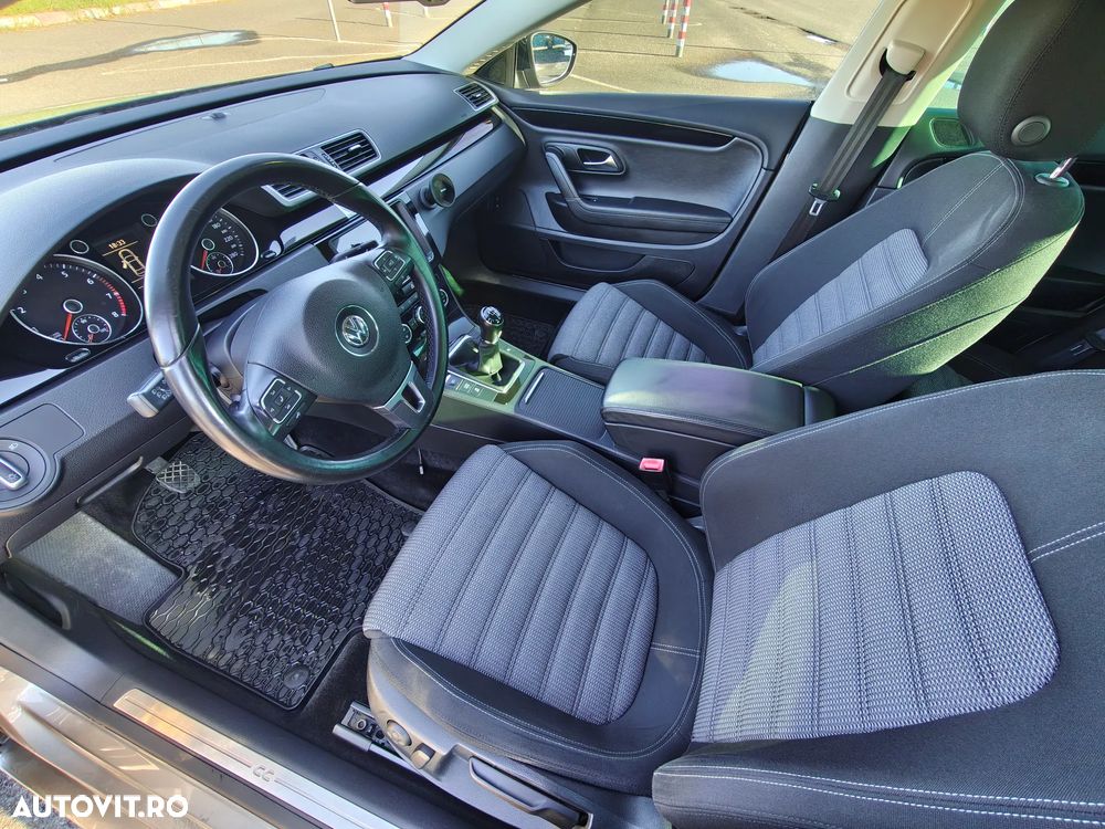 Volkswagen Passat CC - 10