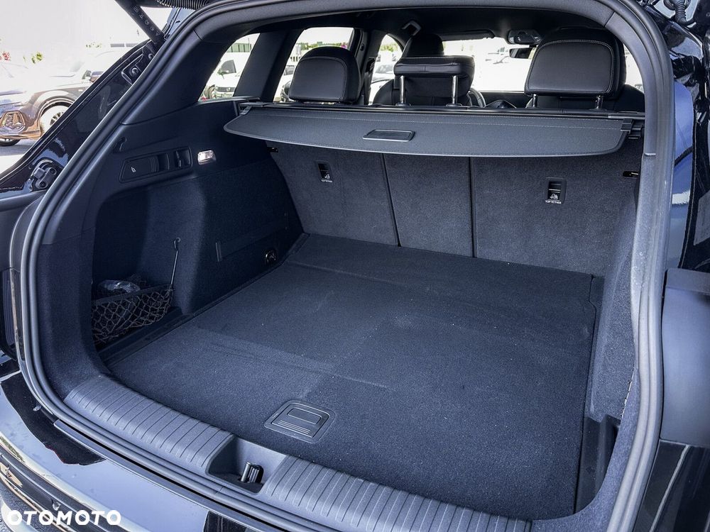 Audi Q6 e-tron - 12