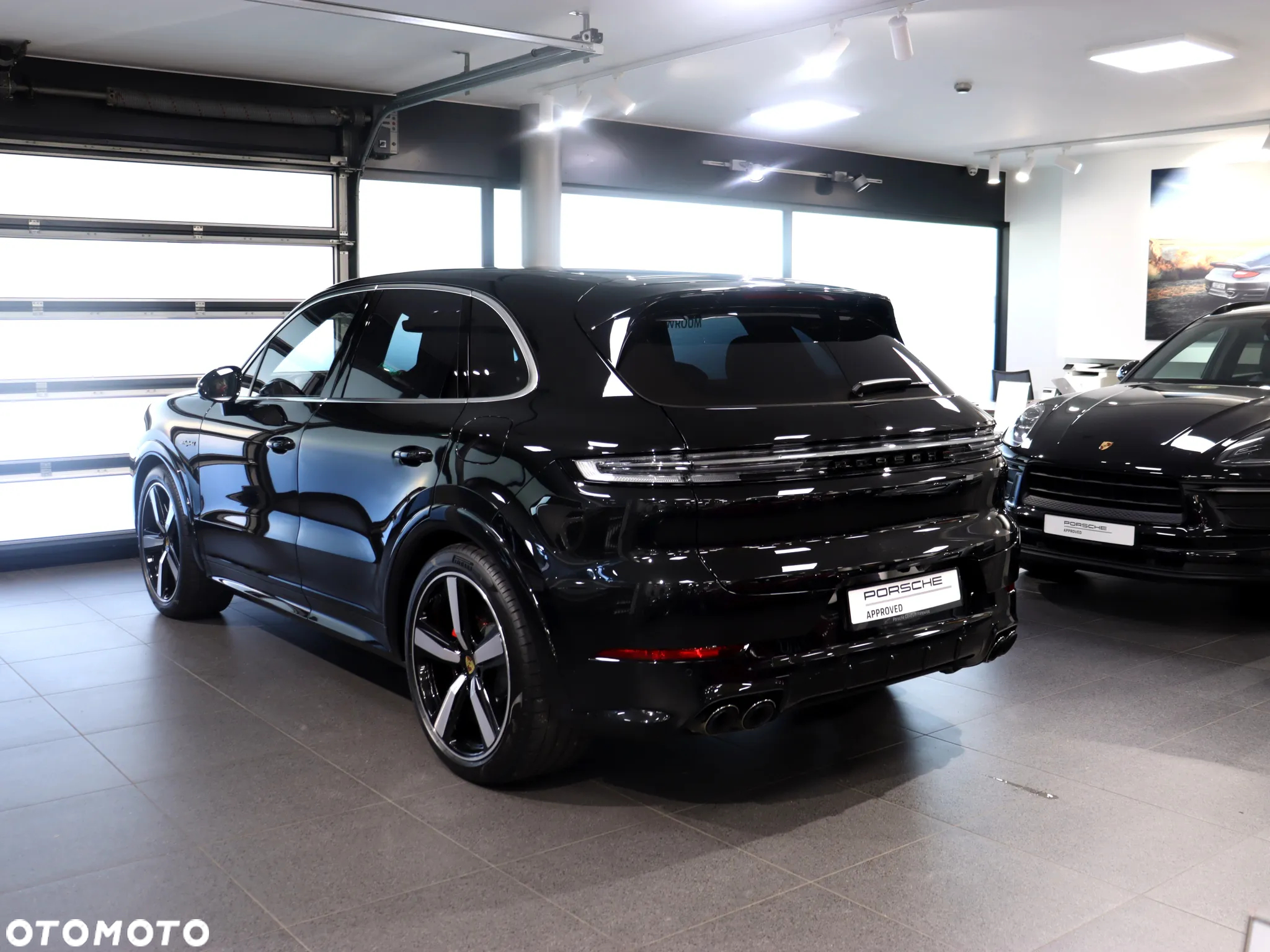 Porsche Cayenne S E-Hybrid PHEV - 3