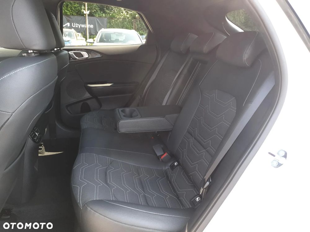 Kia XCeed 1.6 T-GDI Tribute DCT - 16