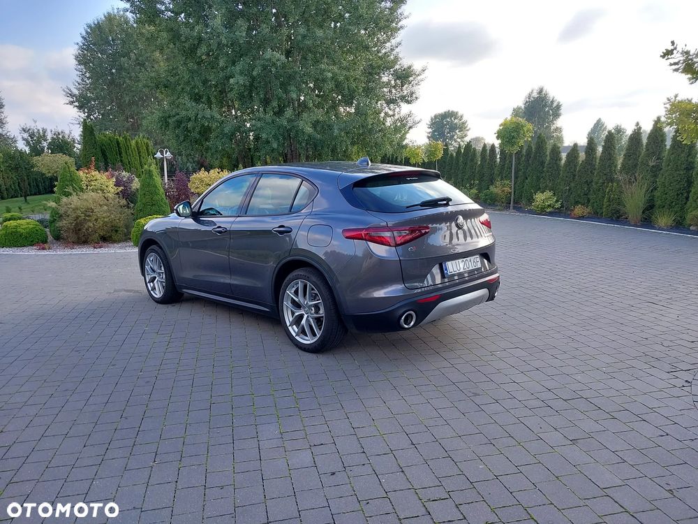 Alfa Romeo Stelvio 2.2 JTDM Q4 - 12