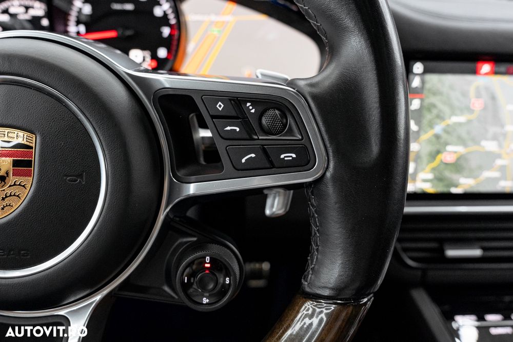 Porsche Cayenne S - 34