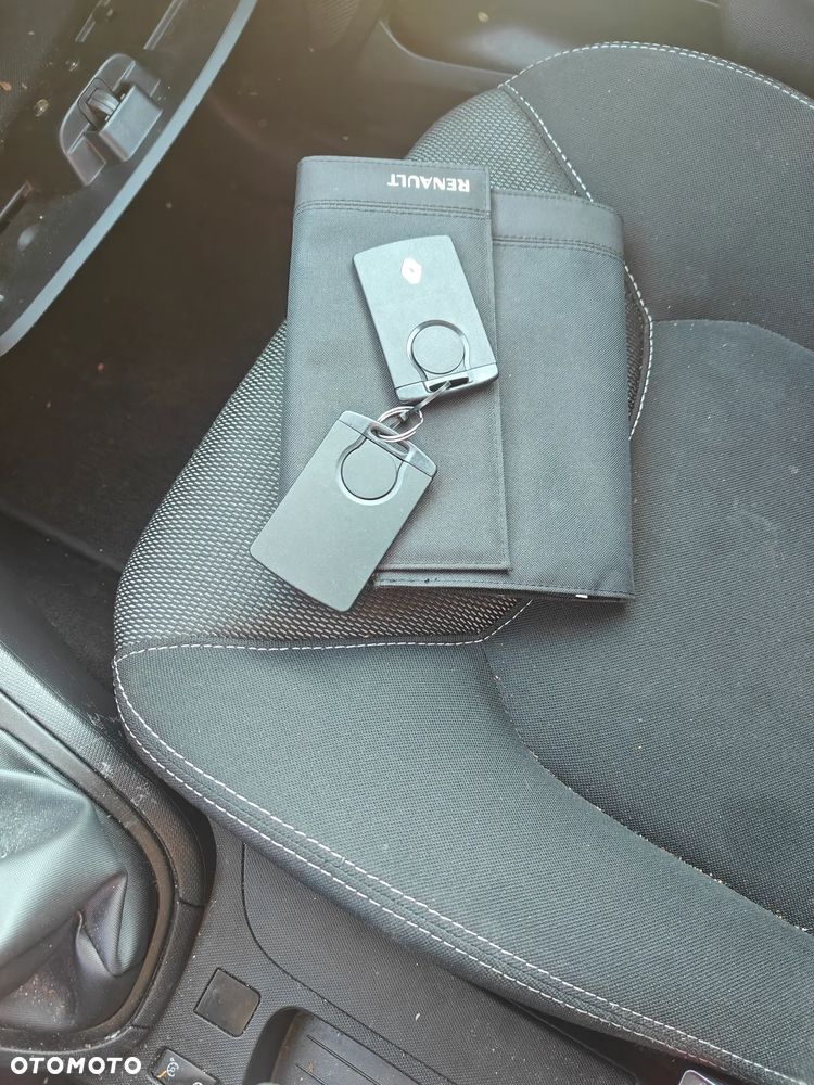 Renault Clio 1.2 16V 75 Limited - 10