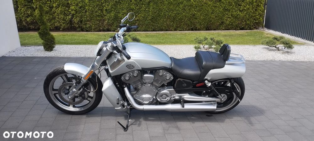 Harley-Davidson V-Rod Muscle - 6