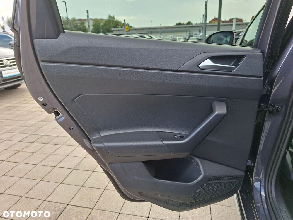 Volkswagen Taigo - 12