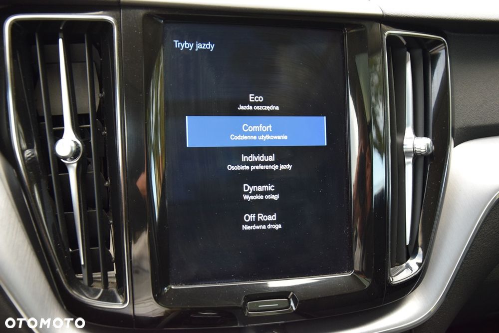 Volvo XC 60 B4 D AWD Geartronic RDesign - 20