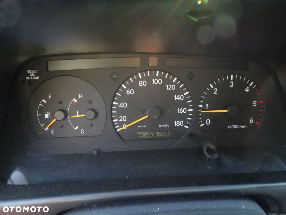 Toyota Hiace D4-D Top - 21