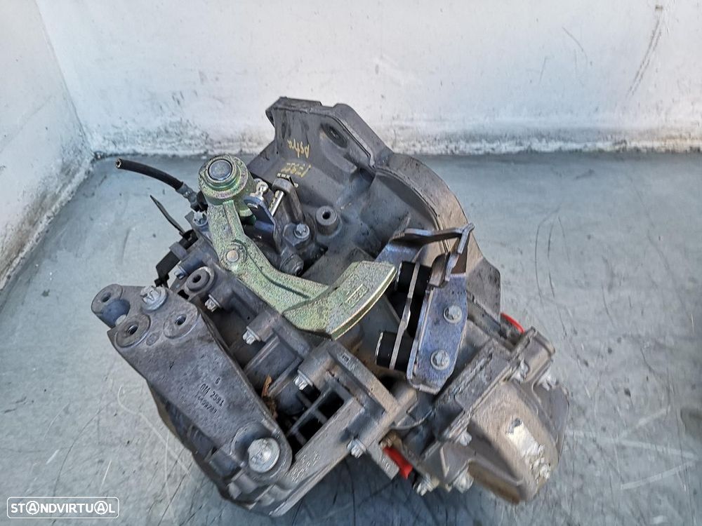 CAIXA VELOCIDADES OPEL ASTRA H 2006 - - 2