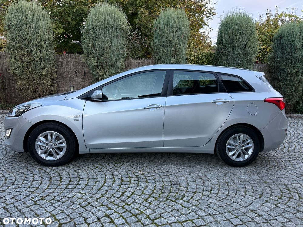 Hyundai i30 1.6 Comfort - 4