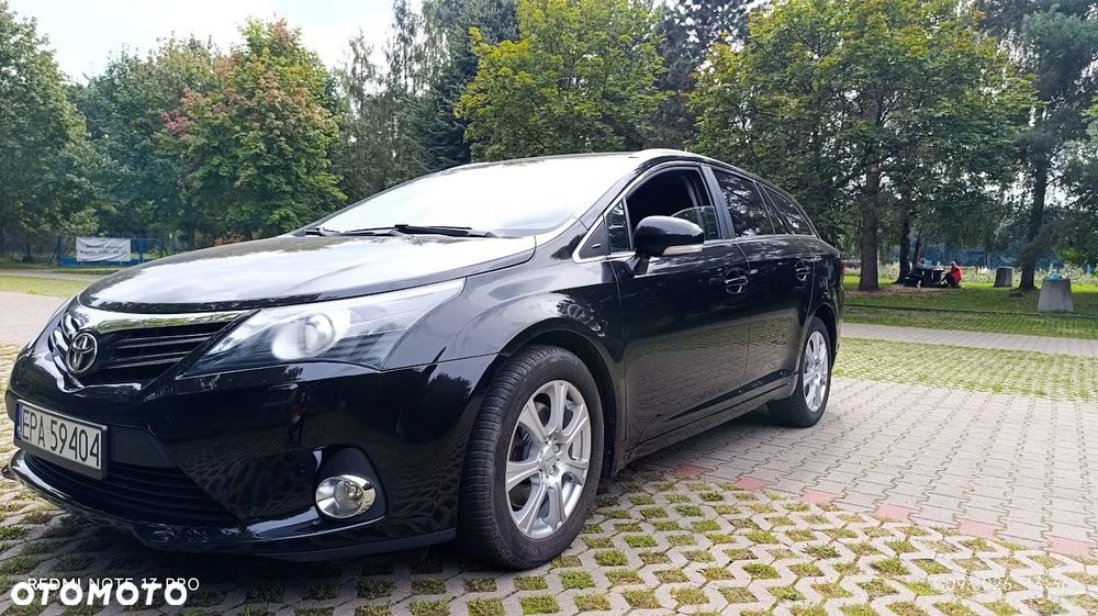 Toyota Avensis - 16