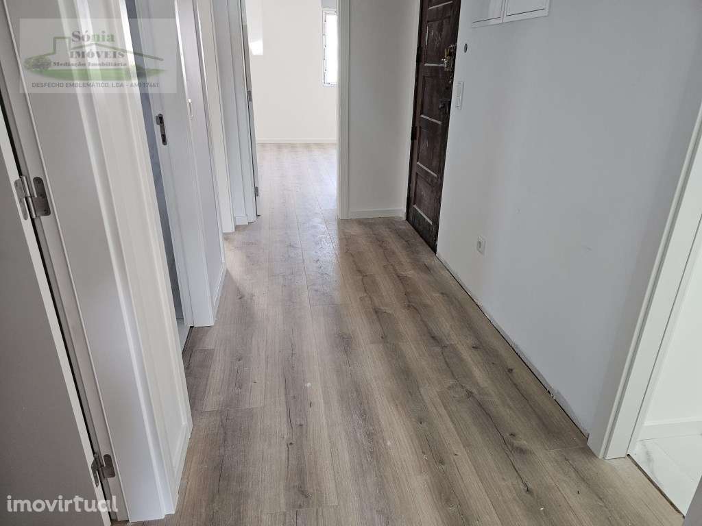 APARTAMENTO T3 EM MASSAMÁ PARA VENDA - Grande imagem: 3/16