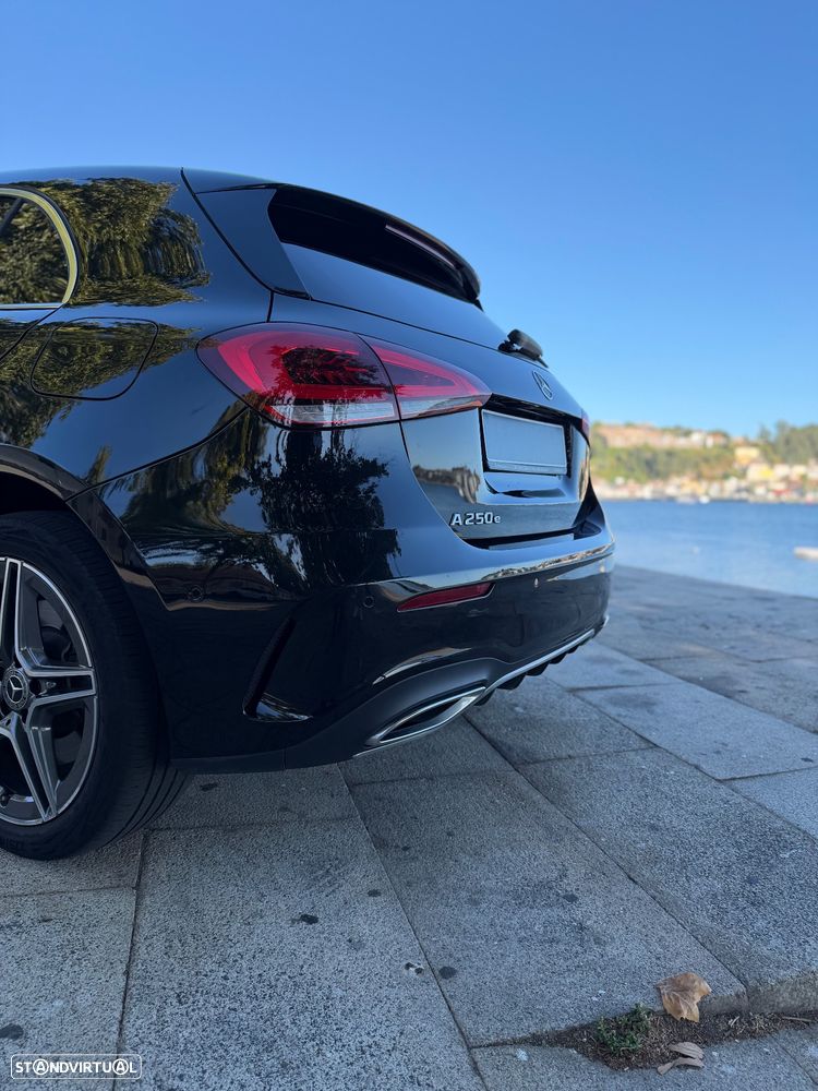 Mercedes-Benz A 250 e AMG Line — fotografia 11