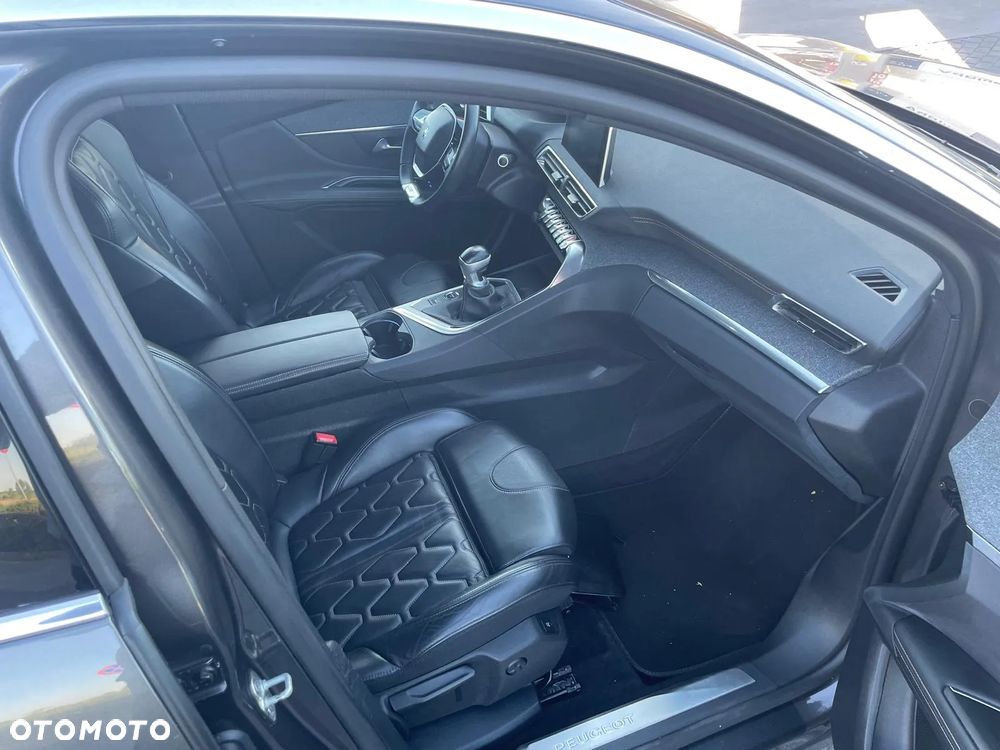 Peugeot 3008 - 22