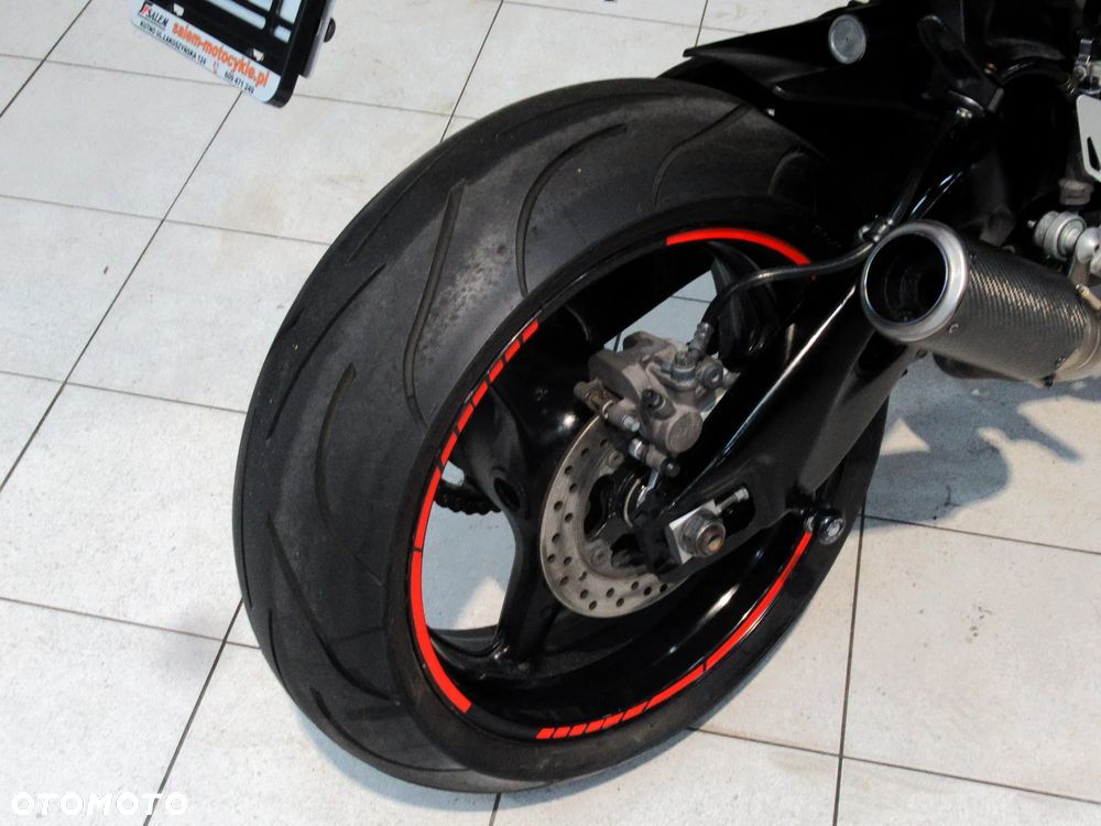 Honda CBR - 23
