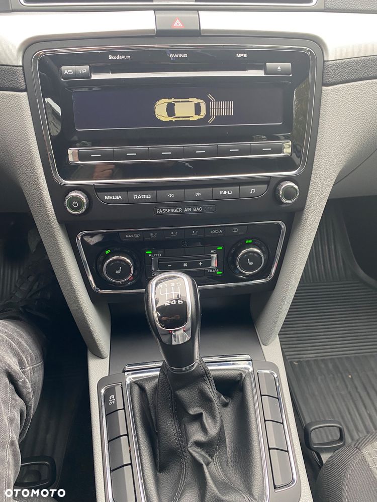 Skoda Superb 2.0 TDI Platinum - 31