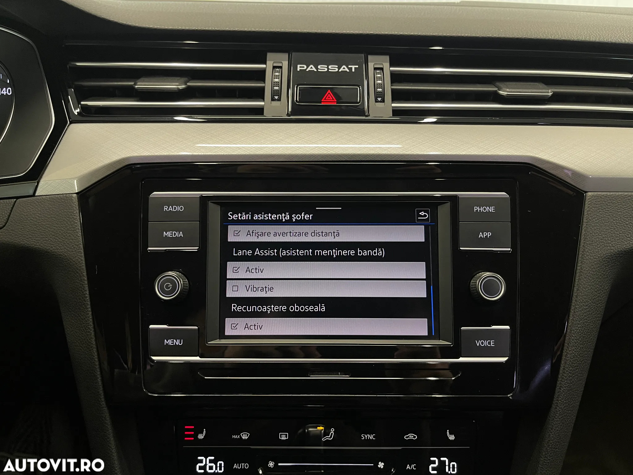 Volkswagen Passat 2.0 TDI DSG Comfortline - 14