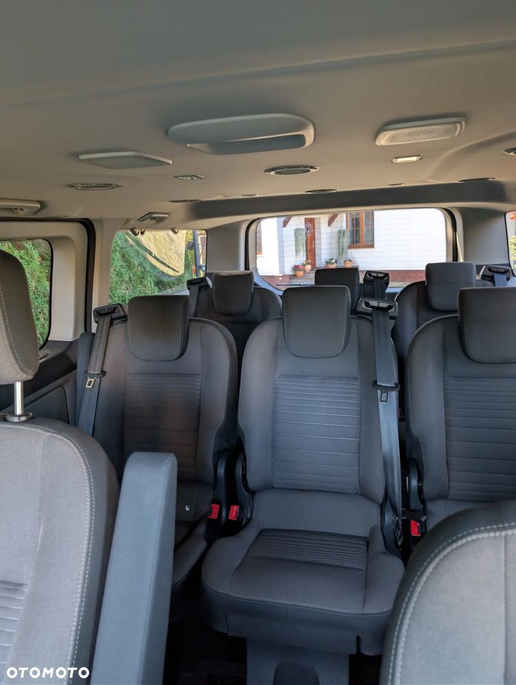 Ford Tourneo Custom 2.0 EcoBlue L1 Titanium SelectShift - 23