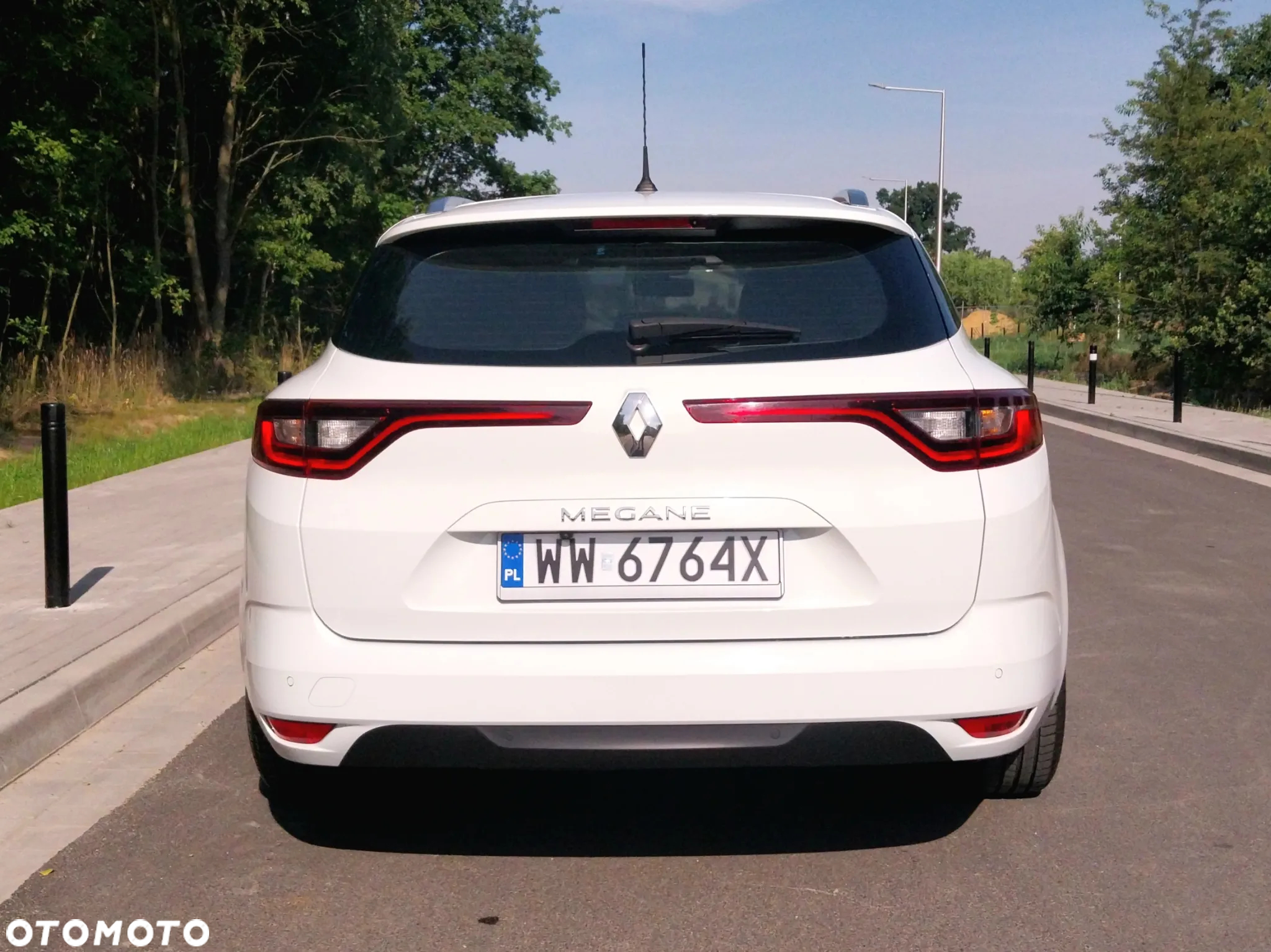 Renault Megane 1.5 Blue dCi Business - 6