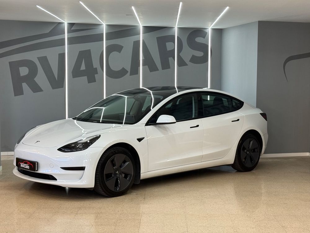 Tesla Model 3 Standard Range Plus RWD