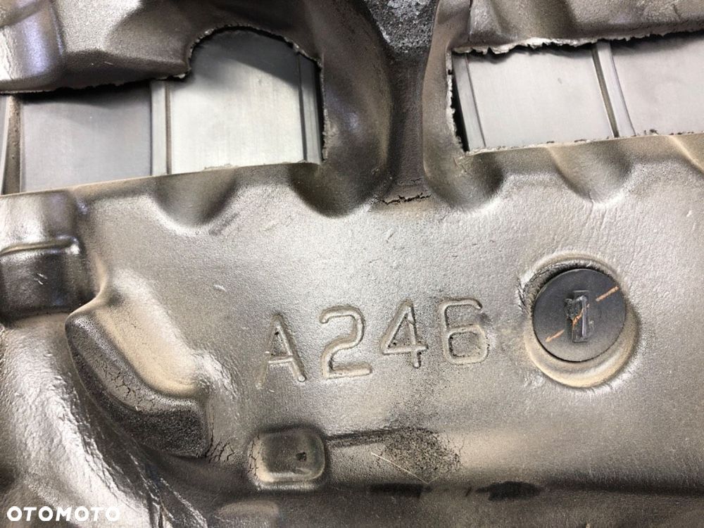 POKRYWA SILNIKA  MITSUBISHI ASX (GA_W_) 2009 - 2022 1.8 DI-D 4WD 110 kW [150 KM] olej napędowy 2010 - 4