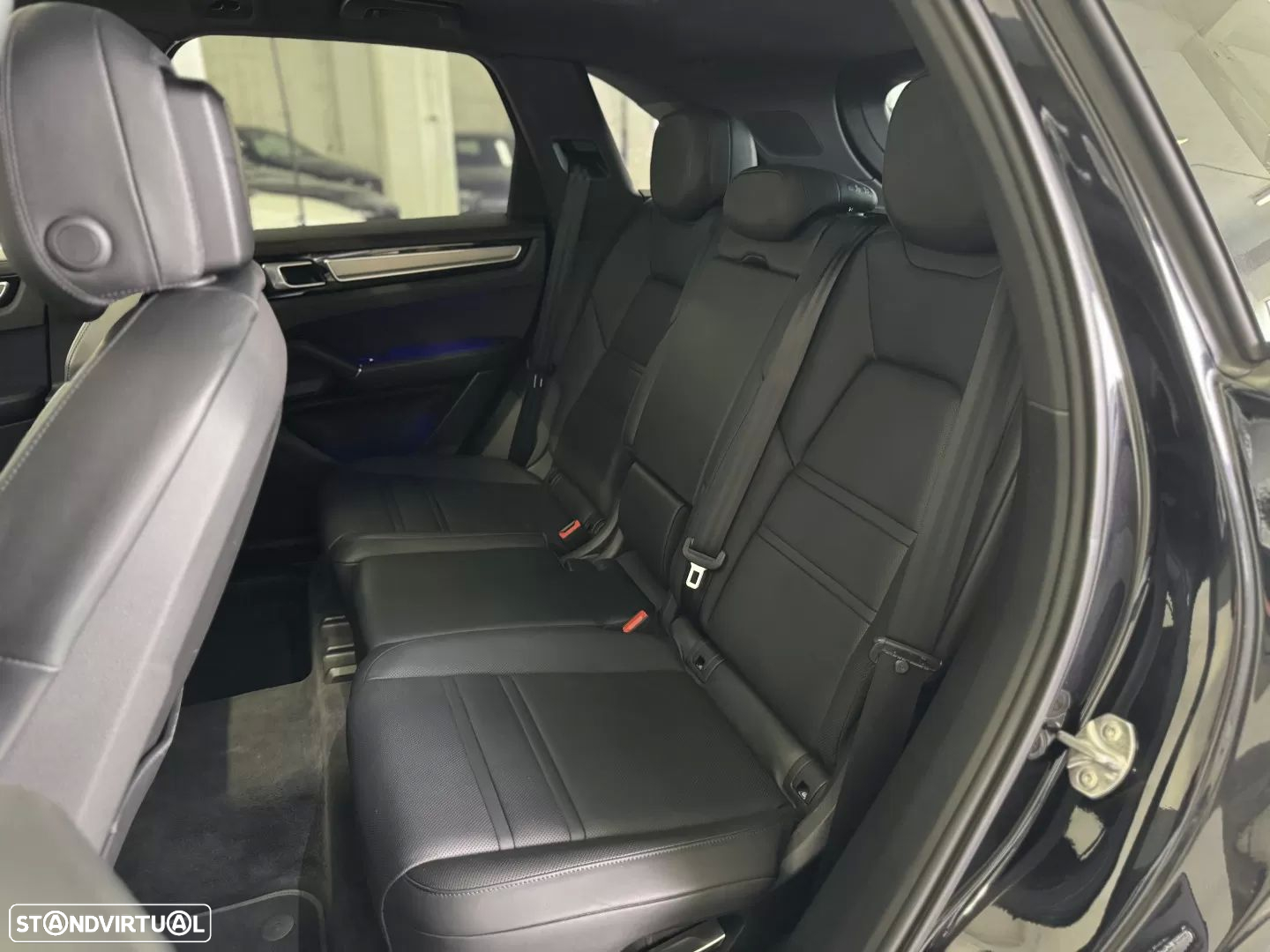 Porsche Cayenne Platinum Edition - 23