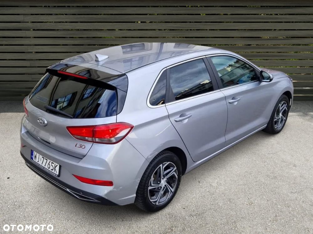 Hyundai i30 1.5 DPI Comfort - 11