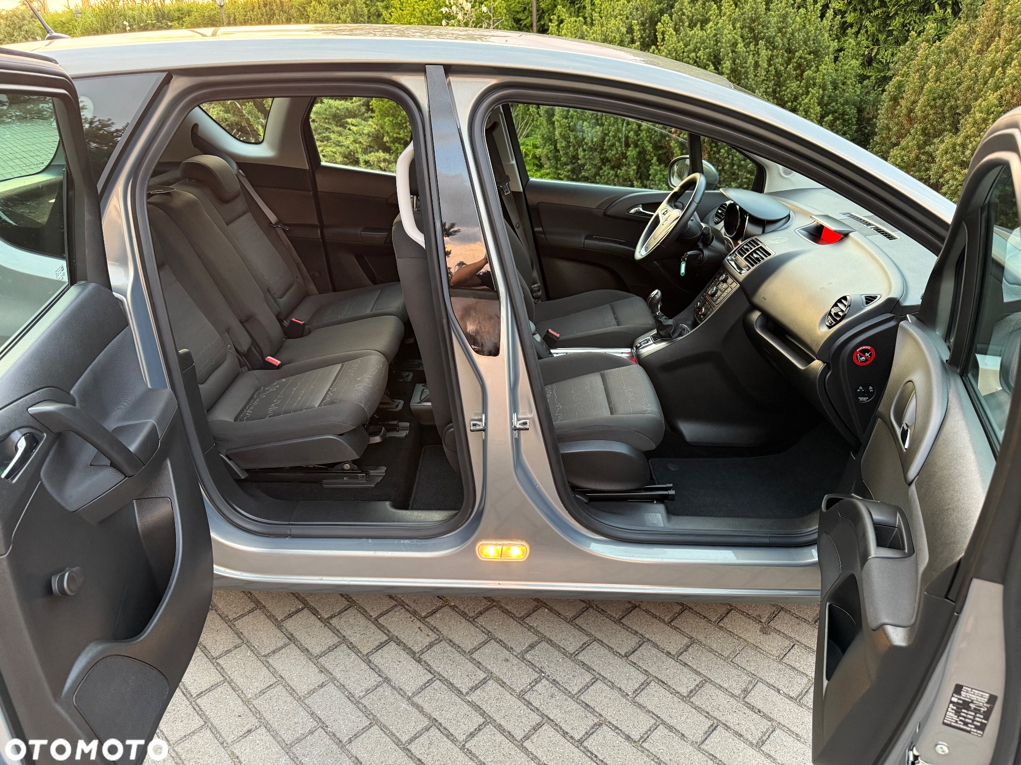 Opel Meriva 1.4 Enjoy - 19