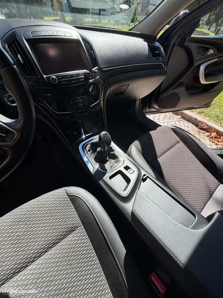 Opel Insignia Sports Tourer - 23