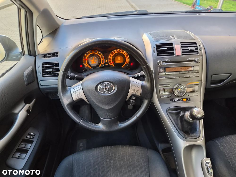 Toyota Auris 1.6 VVT-i Sol - 9