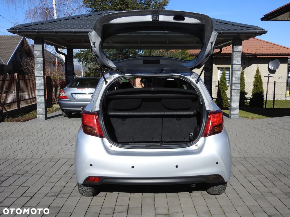 Toyota Yaris 1.0 Active EU6 - 33