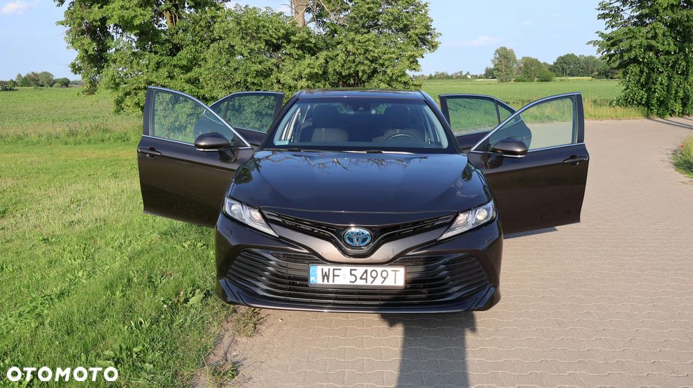 Toyota Camry - 21