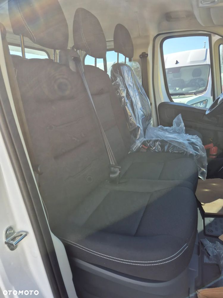 Peugeot Boxer Podwójna Kabina 7miejsc Skrzynia 2.9 x 2.1 + HAK 2.2 140KM !! OD RĘKI !! - 13