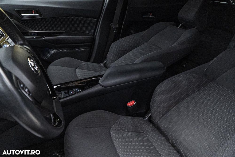 Toyota C-HR 1.8 HSD 122 CP 4x2 CVT Style - 14