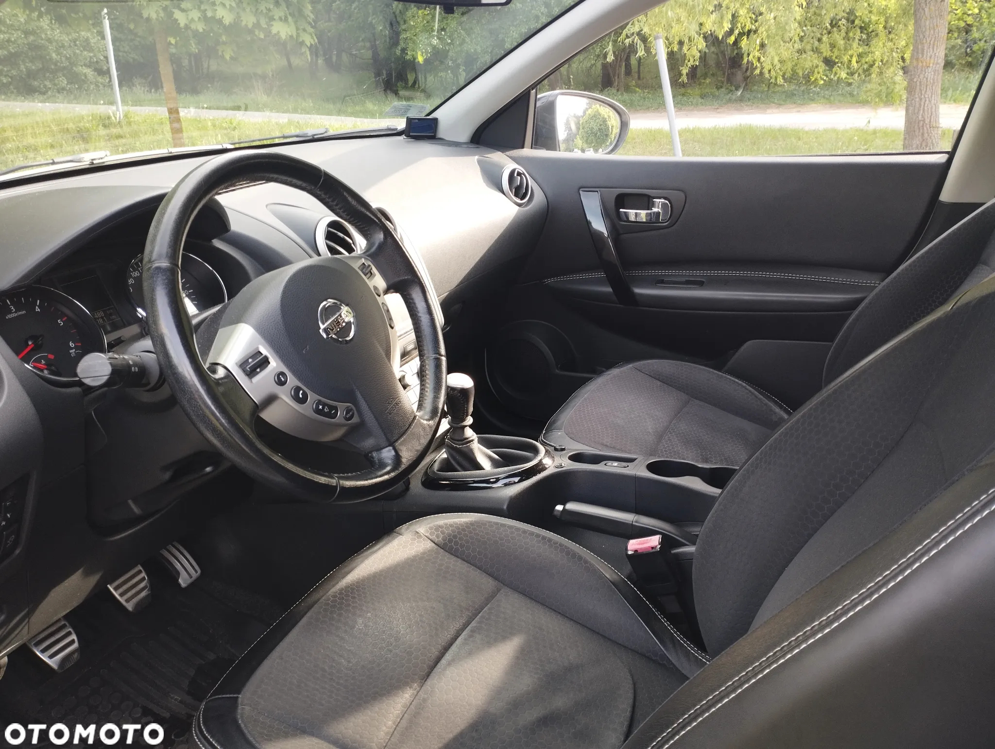 Nissan Qashqai+2 - 10
