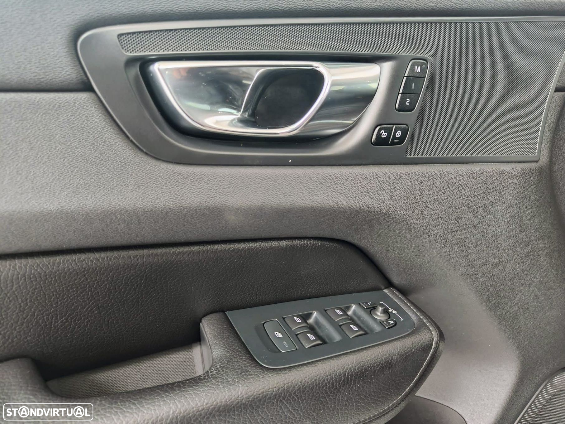 Volvo XC 60 2.0 D4 Inscription Geartronic - 38