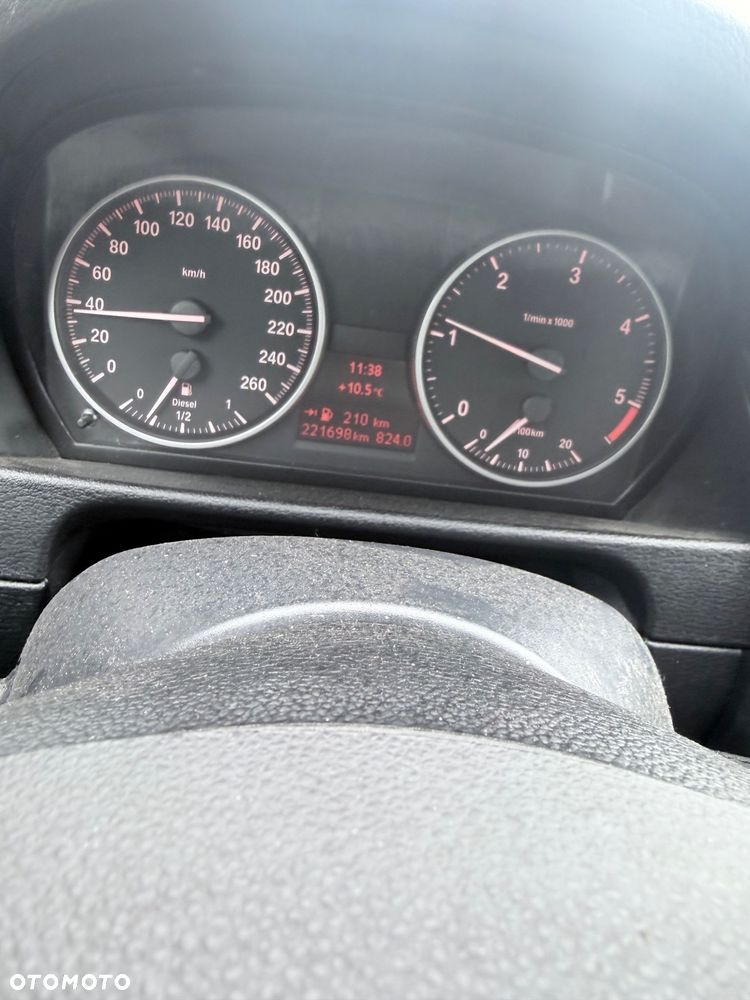 BMW X1 sDrive18d Sport Line - 10