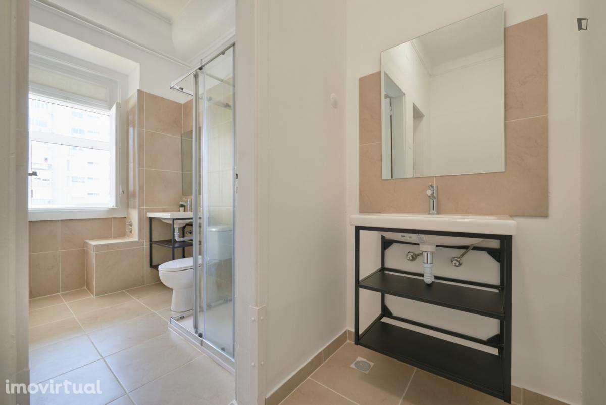 Quarto - localizado em Saldanha Lisbon - Grande imagem: 3/15