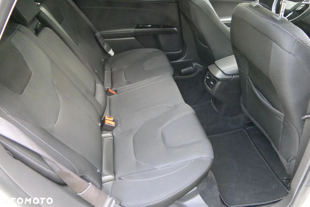 Ford Mondeo 2.0 Ti-VCT Titanium - 23