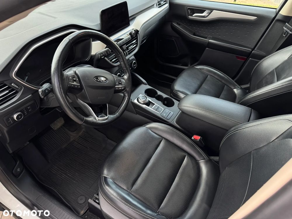 Ford Escape - 32