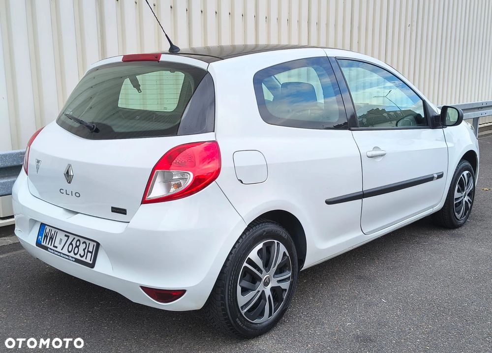 Renault Clio 1.5 dCi Alize - 6