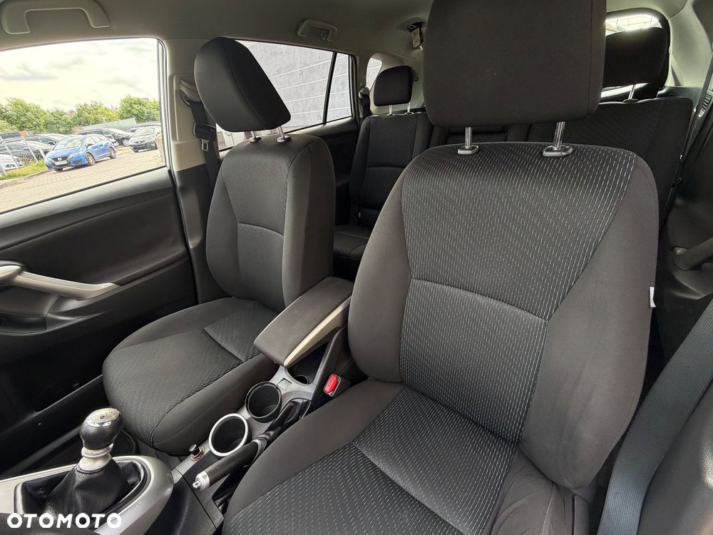 Toyota Verso 1.8 Edition - 6