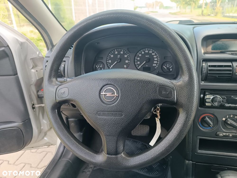 Opel Astra - 13