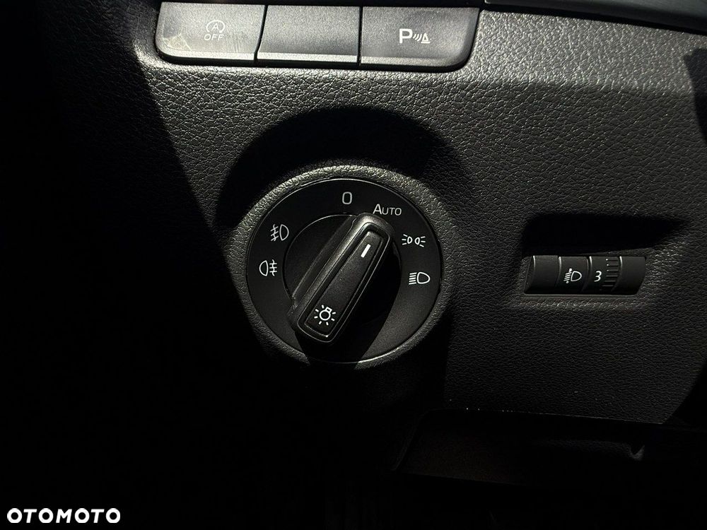 Skoda Fabia 1.0 TSI Ambition Plus - 33