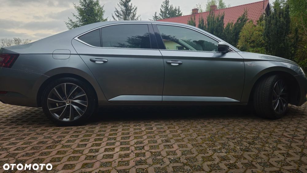 Skoda Superb 2.0 TDI L&K DSG - 3